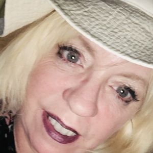 Meet your Posher, Jacquelyn